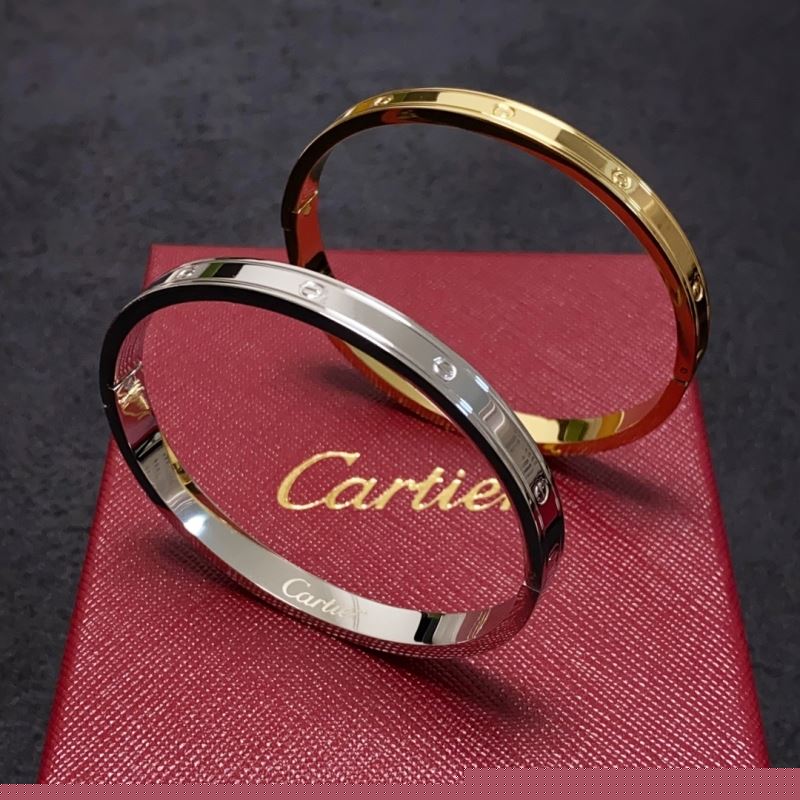 Ca*t*er bracelets